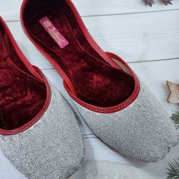 Fulkari Women Embellished Ethnic Mojaris Flats-image-71