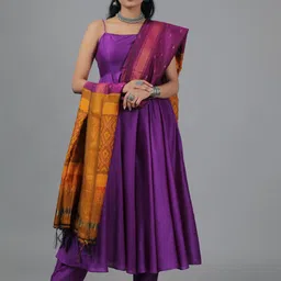 TJORI Geometric Ikat Printed Cotton Silk Dupatta-12