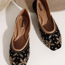 Anouk Women Mojaris with Embroidered Flats-52