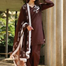 QISSA Women Floral Printed Regular Thread Work Kurta with Palazzos & With Dupatta-16