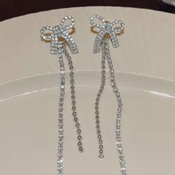 FIMBUL Silver-Plated Rhinestone Studded Contemporary Drop Earrings-image-75