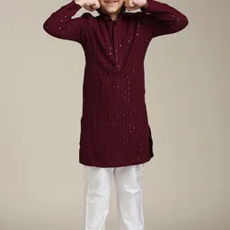 Manyavar Boys Floral Embroidered Regular Chikankari Straight Kurta with Pyjamas-picture-25