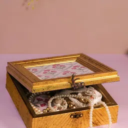 Art Street Gold-Toned Regular Vintage Jewellery Organiser-picture-44