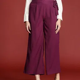 all about you Women Textured High-Rise Trousers-image-24