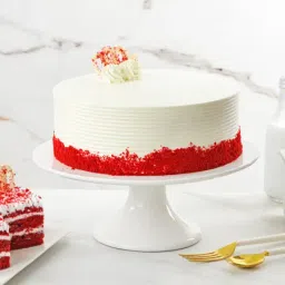 Red Velvet Buttercream Cake-image-15