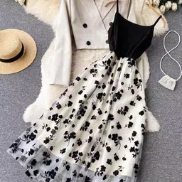 Alamode By Akanksha V-Neck Bailey Coat With Skirt-picture-56