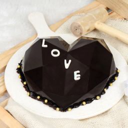Diamond Heart Pinata Cake-image-59