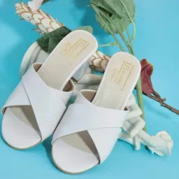 D'LORZERI Women's Off White Cross Strap Sandals-image-55