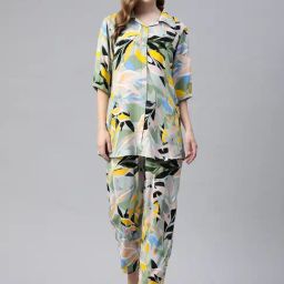 One Femme Green Printed Shirt With Trousers-image-48
