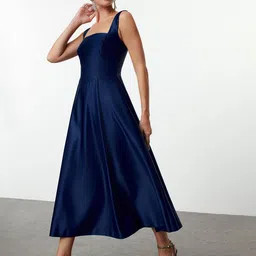 Trendyol Fit & Flare Maxi Dress-image-56