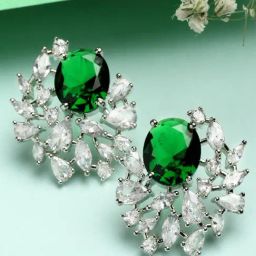 Karatcart Green Stud Earrings for Women-16