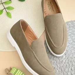 San Frissco Men Solid Regular Slip-On Sneakers-picture-4