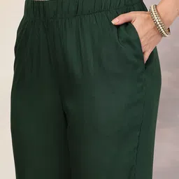 Nayam By Lakshita Bandhani Printed Panelled Thread Work Kurta With Trousers & Dupatta image 3
