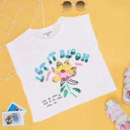 Pantaloons Junior Kids White Cotton Embellished T-Shirt-picture-41
