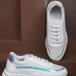 The Roadster Lifestyle Co Women Woven Design Leather Comfort InsoleSneakers-53