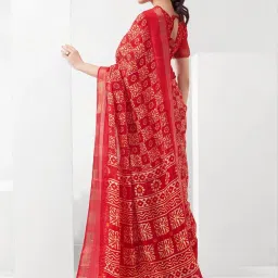 Satrani Red Geometric Print Saree With Unstitched Blouse image 2