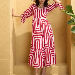 Pink Paprika by SASSAFRAS Print Maxi Dress-image-3