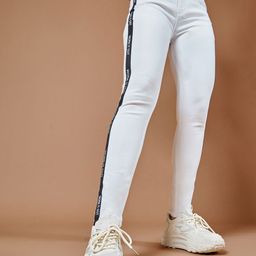 DOLCE CRUDO Women Skinny Fit Mid-Rise Light Fade Stretchable Jeans-picture-14