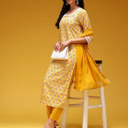 HERE&NOW Ethnic Motifs Print Gotta Patti Kurta with Trousers & Dupatta-picture-4