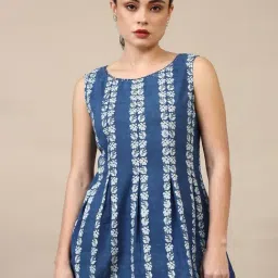 Folksong Blue Cotton Printed Top-picture-23