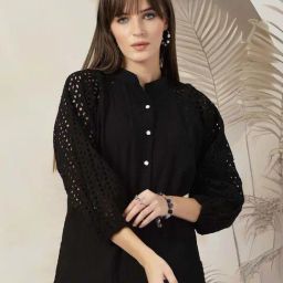 Melon By plusS Black Plain Top-picture-30