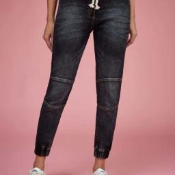 Miss Chase Black Relaxed Fit Mid Rise Regular Length Stretchable Denim Joggers-image-46