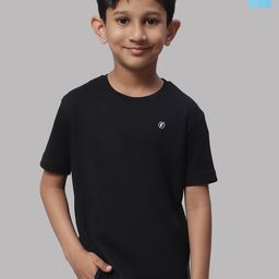 Friskers Boys Black 2 Pockets T-shirt-image-83