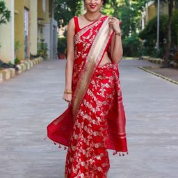 LeeliPeeri Designer Floral Zari Saree-picture-50