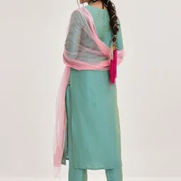 THE FAB FACTORY Floral Yoke Design Thread Work Kurta With Trousers & Dupatta image 2