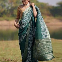 Chidiyaa Rang Barse Madhurima Blockprinted Dola Silk Saree-picture-37