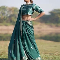 Chidiyaa Rang Barse Bansari Blockprinted Dola Silk Saree image 2