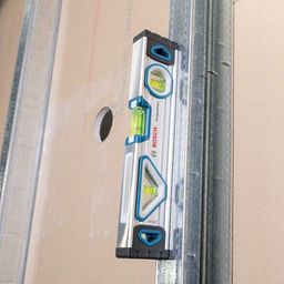 BOSCH Professional 25 cm Durable Aluminum Frame Magnetic Spirit Level - Precision Tool with Easy-to-Read Markings from Multiple Positions image 5