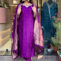 VAAZI CREATOR Floral Embroidered Notch-Neck Straight Kurta With Trousers And Dupatta-picture-16