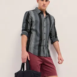 THE BEAR HOUSE Men Spread Collar Multi Striped Cotton Slim Fit Casual Shirt-image-36