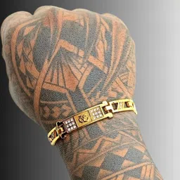 Dynamic Retail Global Men's Gold Pleated Link Bracelet-image-37