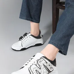 The Roadster Lifestyle Co Women Non-Marking Lace-Ups Running Shoes-image-6