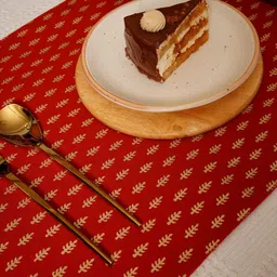 Ratan Cart Red Printed Table Runner image 3