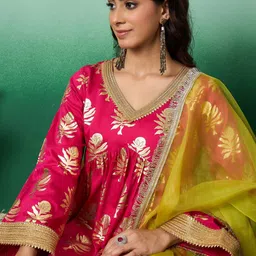 Sangria Floral Printed Flared Sleeves A-Line Kurta With Trousers & Organza Dupatta-20