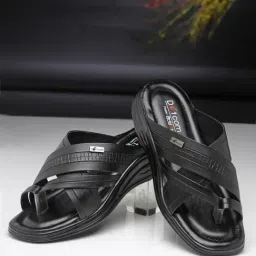 Action Men's Black Toe Ring Sandals-image-31