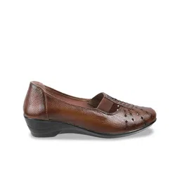 Metro Printed Wedge Pumps with Laser Cuts image 4