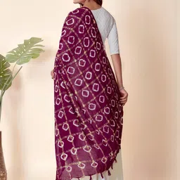 EBADAT Printed Magenta Cotton Dupatta image 4