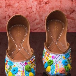 Sangria Embroidered Leather Casual Mojaris Flats-image-7