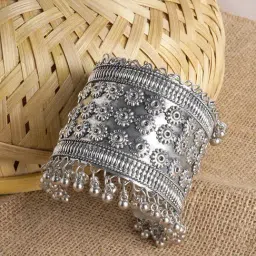 Teejh Gargee Silver Oxidized Ghungroo Bracelet for Women-image-37