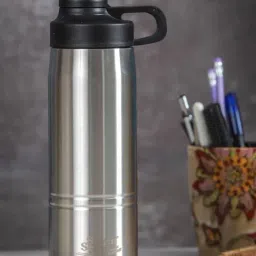 Goodhomes Silver Steel Vaccum Steel Bottle (0.6L)-24