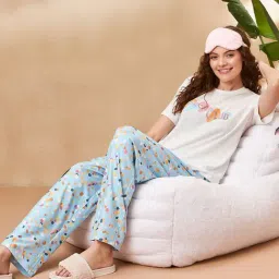 MADAME M Secret Cream & Blue Graphic Print T-Shirt With Pyjamas-picture-21