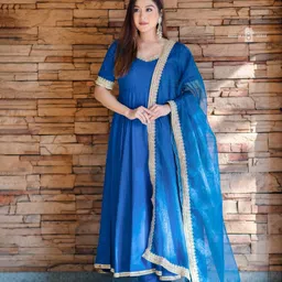 DIVASTRI V-Neck Anarkali Gotta Patti Kurta With Trousers And Dupatta-image-63
