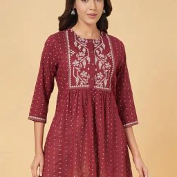 Rangmanch by Pantaloons Maroon Cotton Printed A Line Short Kurti-image-40