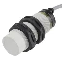 RS PRO Proximity Sensor Capacitive Barrel-Style M30x1.5 15 mm PNP 10-30 V DC IP67, 8967260-5