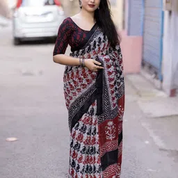 LeeliPeeri Women Ethnic Motifs Linen Blend Saree-picture-22