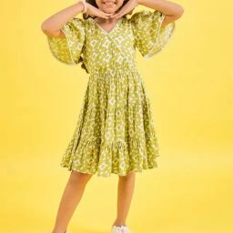 StyloBug Girls Green Printed Dress-picture-30